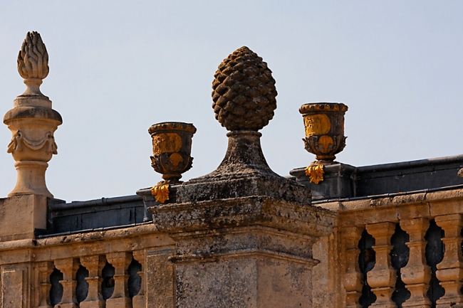 Chateau du Champ de Bataille-026